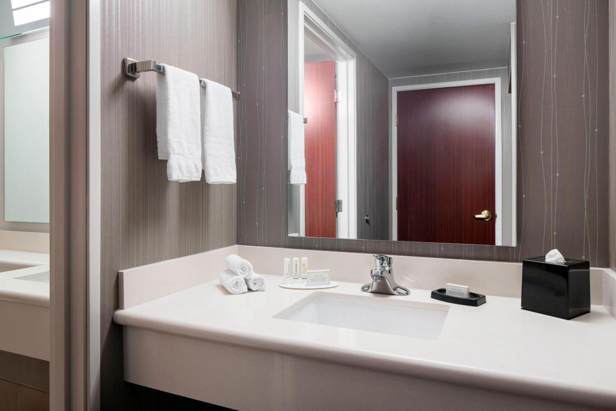 מלון Courtyard By Marriott Seattle פדרל וואי מראה חיצוני תמונה